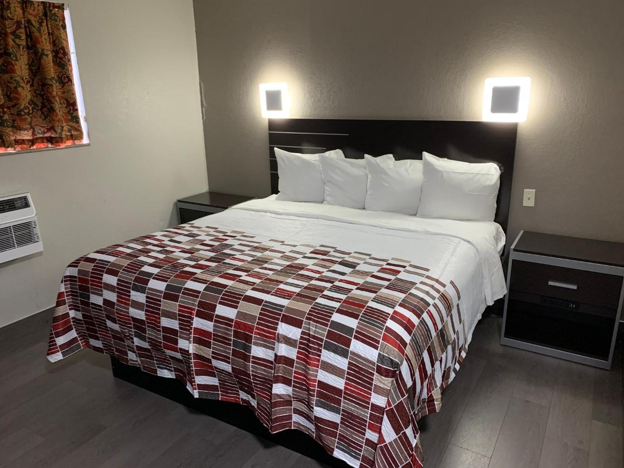 Red Roof Inn Copiague מראה חיצוני תמונה